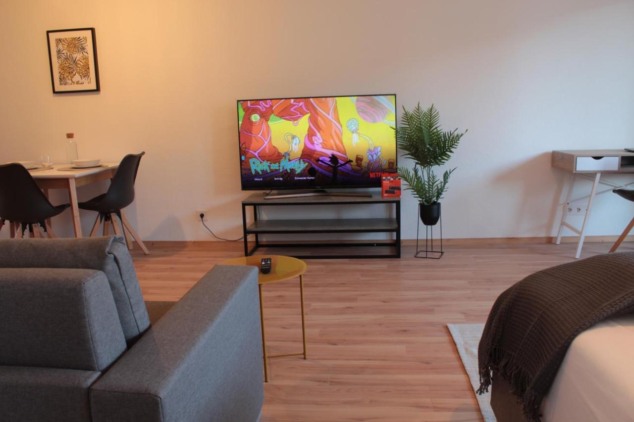 Appartamento Zentral. Stylisch. Balkon & Parkplatz. Netflix Holzgerlingen Esterno foto